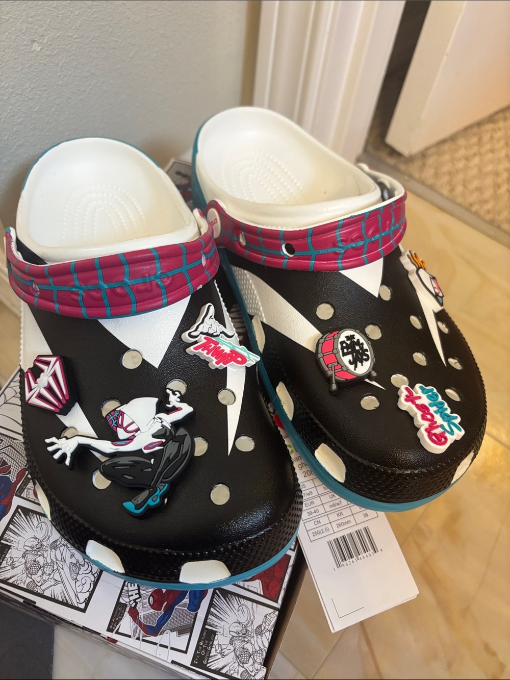 CROCS team Spider-Man ghost clogs